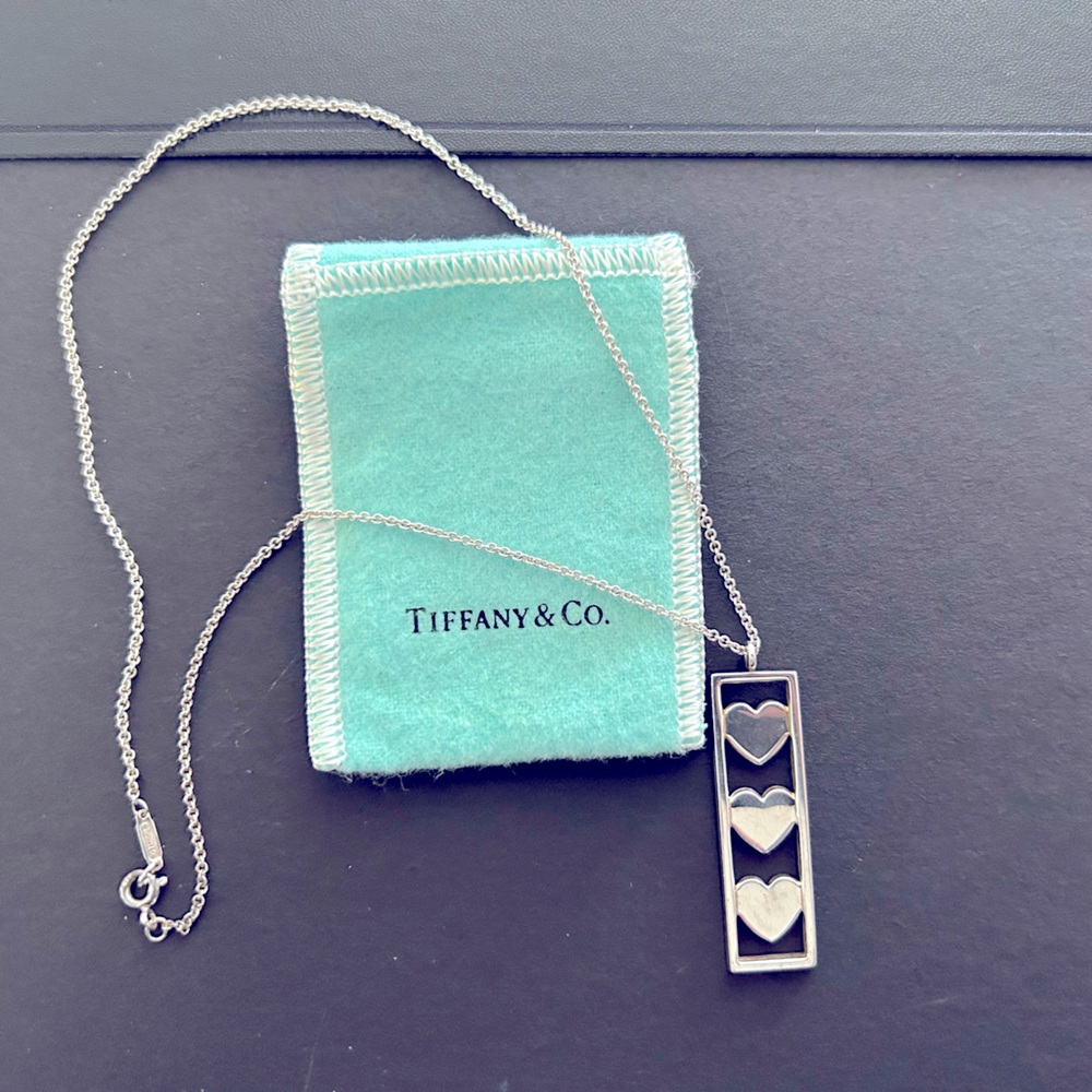 Authentic vintage Tiffany & Co Sterling Silver 16” Three Heart Pendant Necklace